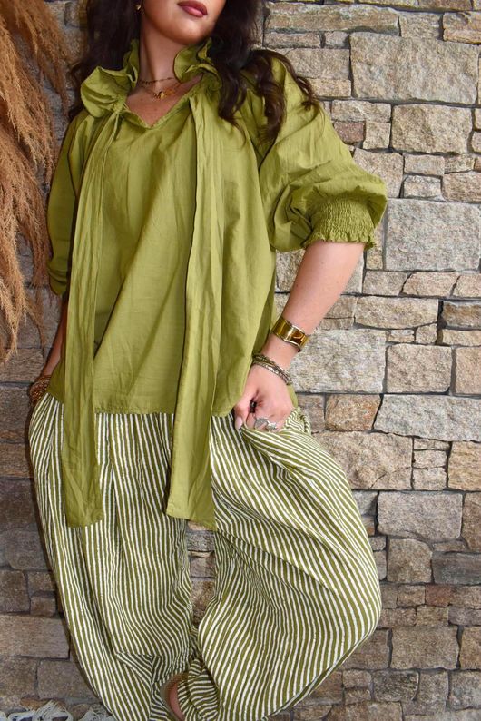 Larc Poet Blouse Olive
